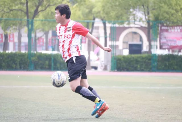 华子36+13+7森林狼大胜尼克斯 绿军大胜魔术