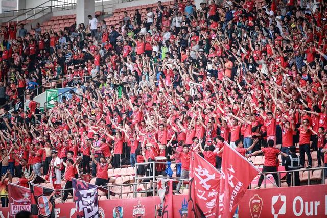 陈盈骏17+10崔永熙17分 广州再胜青岛晋级八强